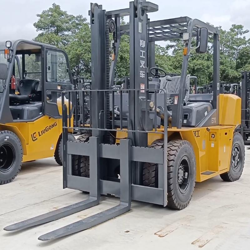 Customized Heavy Duty Forklift - Heavy Equipment Logistics ulasan dan harga