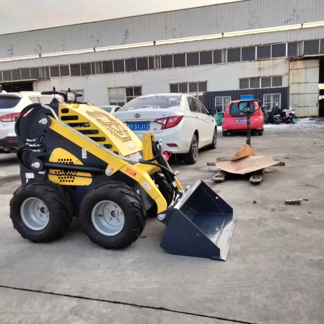 380E skid steer loader four-wh - Wheel Loader ulasan dan harga